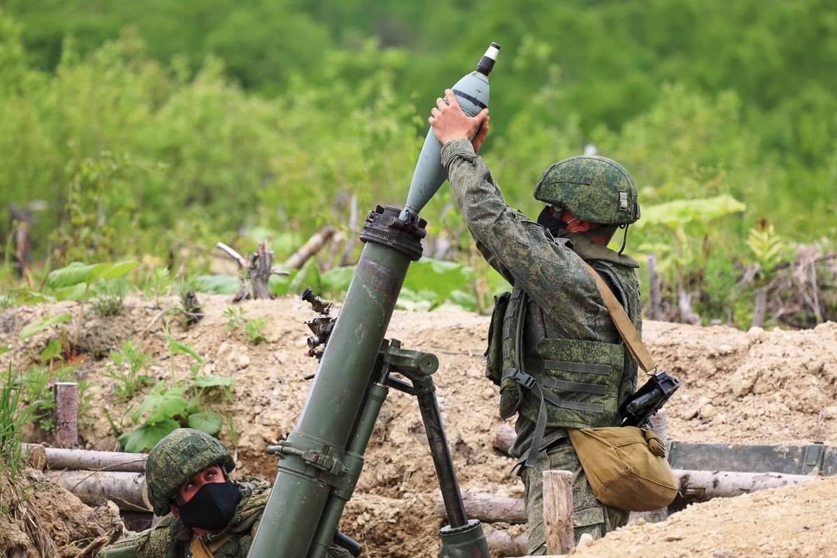 Понад 50 прильотів за пів години: окупанти обстріляли Есманську громаду на Сумщині Понад 50 прильотів за пів години: окупанти обстріляли Есманську громаду на Сумщині