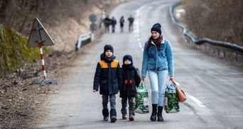 В США 4 тысячи человек подали заявки на спонсорство украинцев-беженцев В США 4 тысячи человек подали заявки на спонсорство украинцев-беженцев