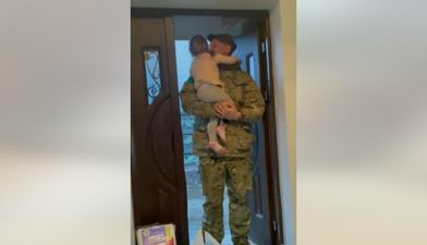 В Нацгвардии показали, как маленькая девочка встречает дома папу-защитника: трогательное видео