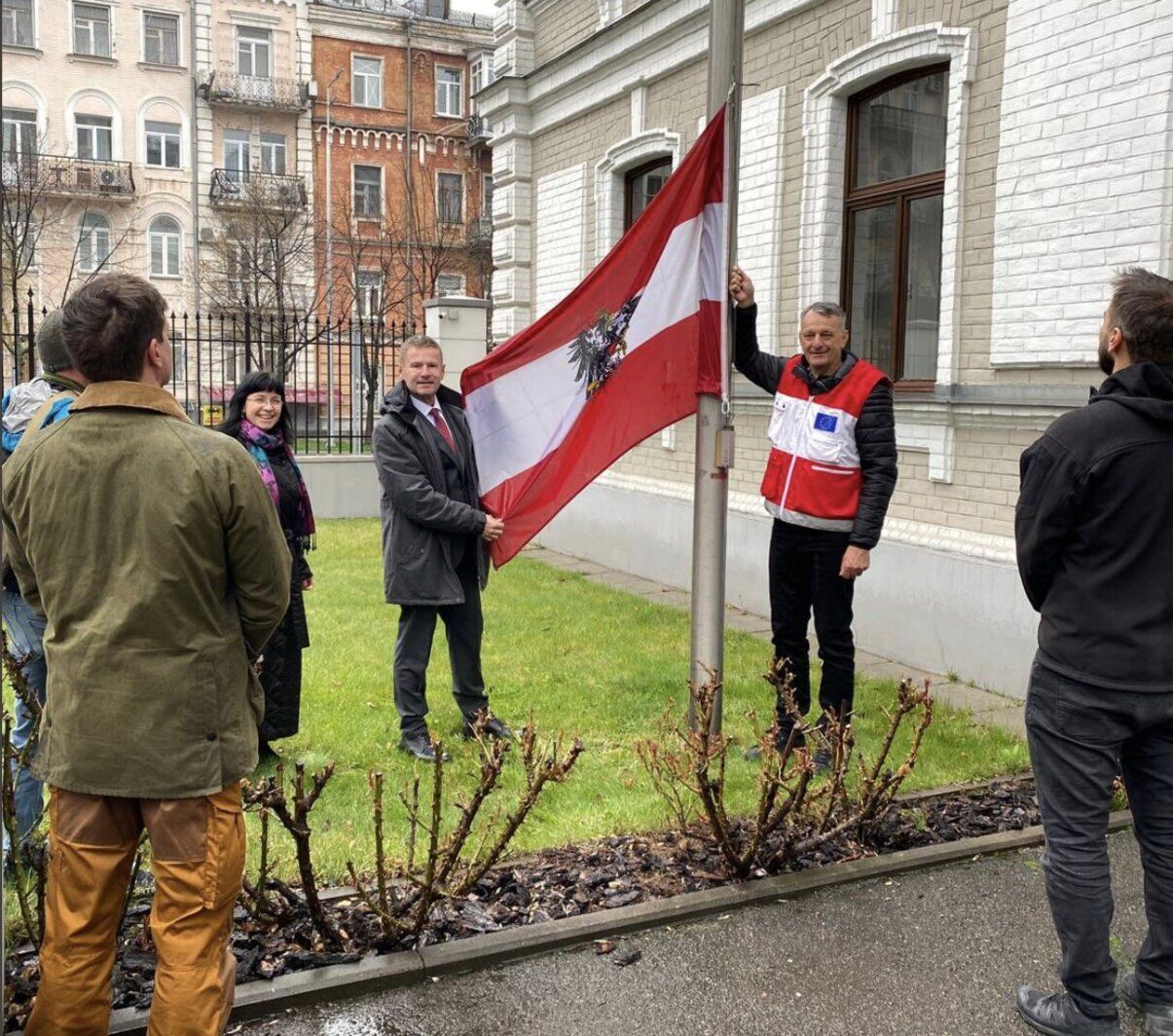 Австрия вернула своих дипломатов в Киев Австрия вернула своих дипломатов в Киев