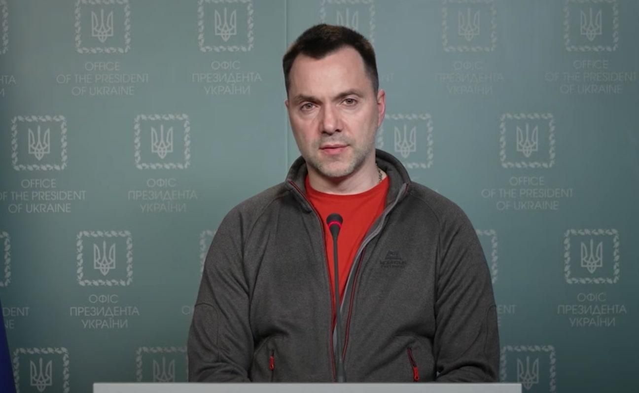 "Все розгромлено, все знищено", – Арестович попередив про психологічний тиск з боку росіян "Все розгромлено, все знищено", – Арестович попередив про психологічний тиск з боку росіян