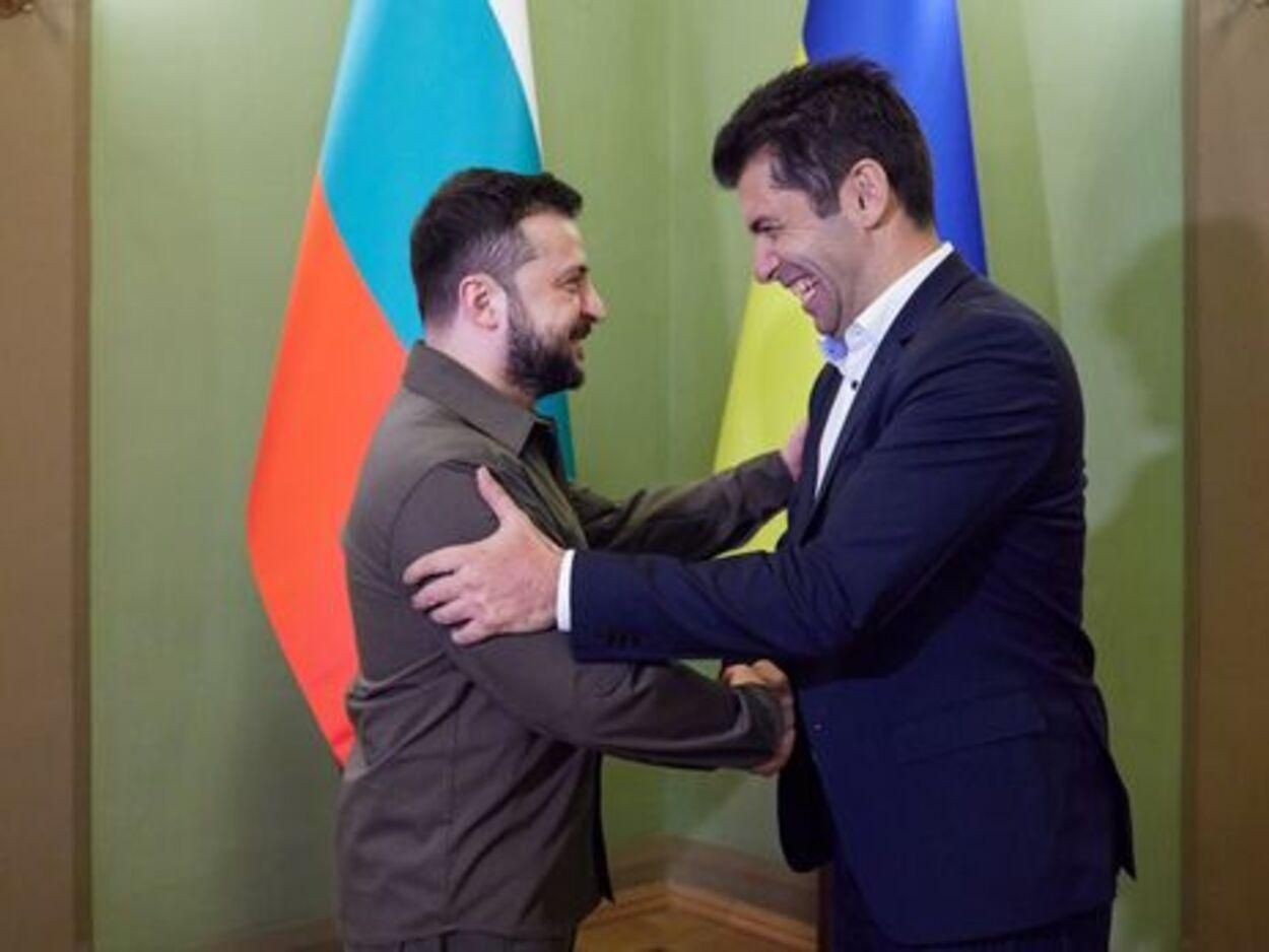 Болгария поддержит предоставление Украине статуса кандидата на вступление в ЕС Болгария поддержит предоставление Украине статуса кандидата на вступление в ЕС