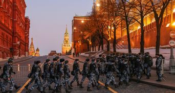 Страх и паранойя: перед парадом 9 мая полиция в Москве ищет украинцев, живущих возле Кремля