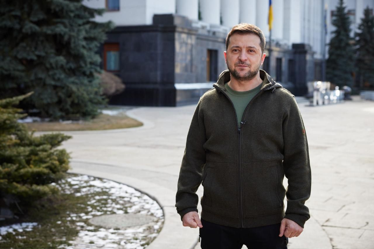 Охрана сходила с ума, – Зеленский рассказал, когда впервые покинул Банковую за время войны