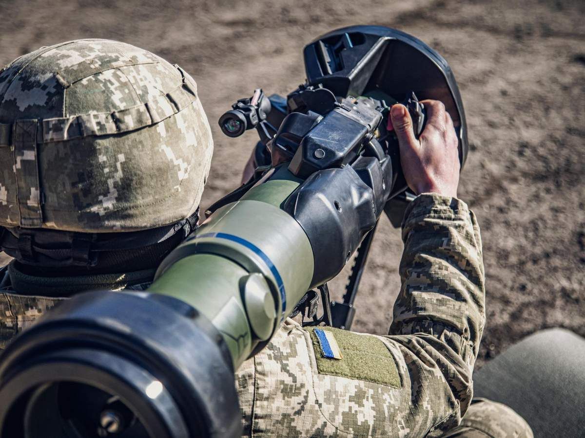 Росіяни бомбами обстріляли позиції нацгвардійців у Маріуполі: ті завдали удару у відповідь Росіяни бомбами обстріляли позиції нацгвардійців у Маріуполі: ті завдали удару у відповідь