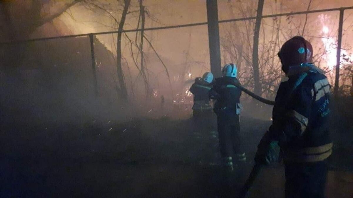 Потрапили під обстріл  на Луганщині поранено 2 рятувальників, які допомагали цивільним - 24 Канал