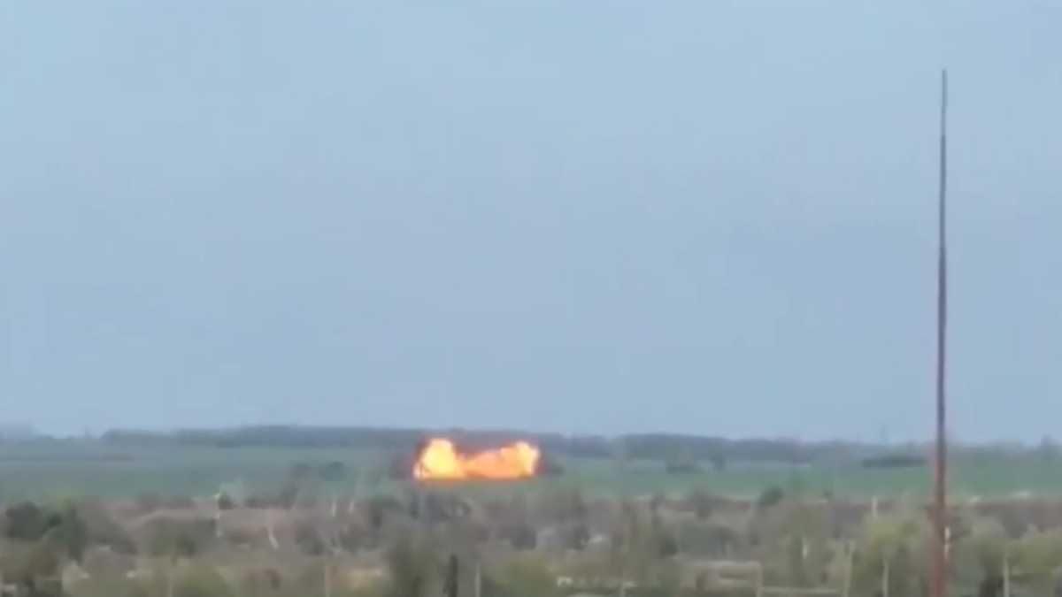 Защитники Запорожья подбили над Малой Токмачкой вражеский самолет Защитники Запорожья подбили над Малой Токмачкой вражеский самолет