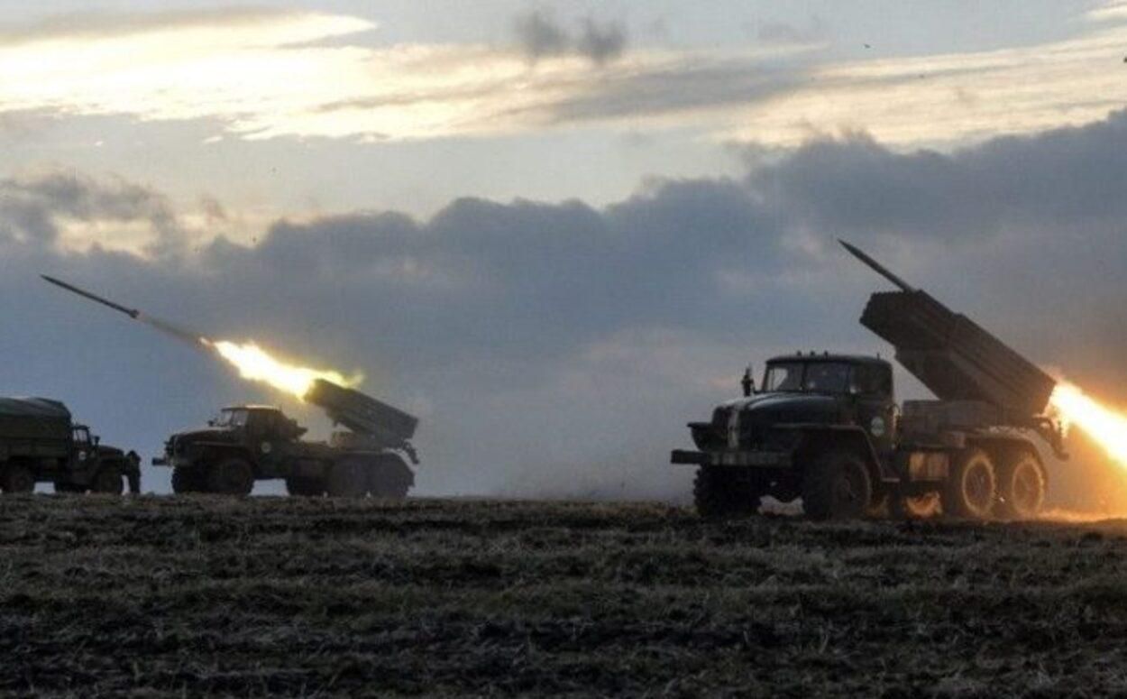 Росіяни обстріляли кілька громад на Запоріжжі: постраждав інтернат, загинула літня жінка Росіяни обстріляли кілька громад на Запоріжжі: постраждав інтернат, загинула літня жінка