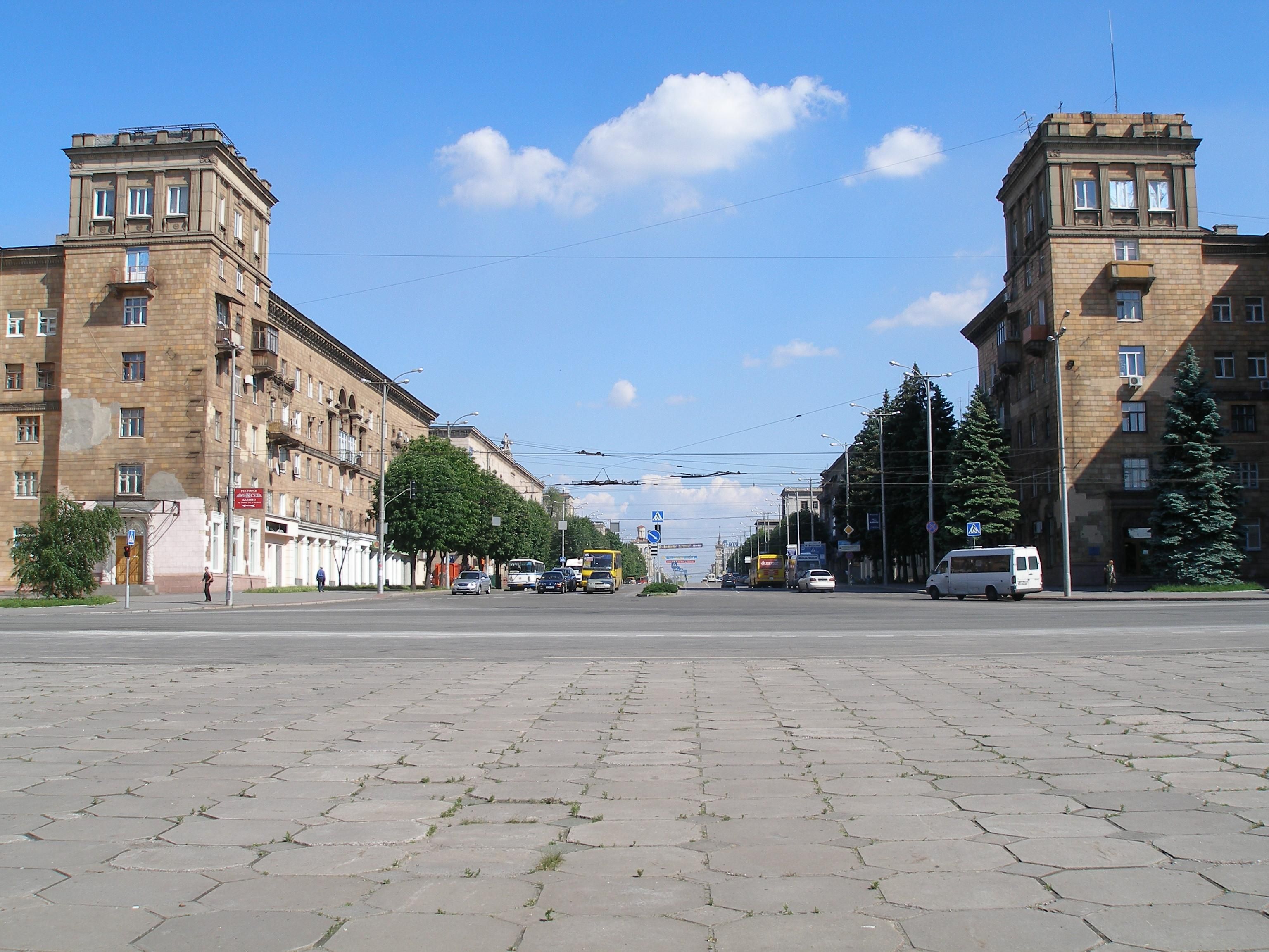 В Запорожье не проводят перепись населения: людей просят быть осмотрительными В Запорожье не проводят перепись населения: людей просят быть осмотрительными
