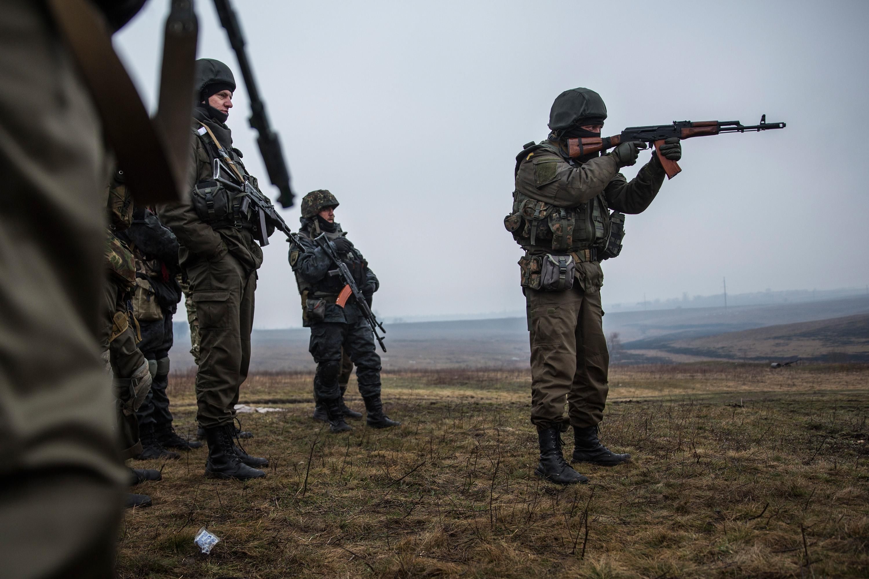 На Донбасі окупанти наступають на кількох напрямках, але безуспішно