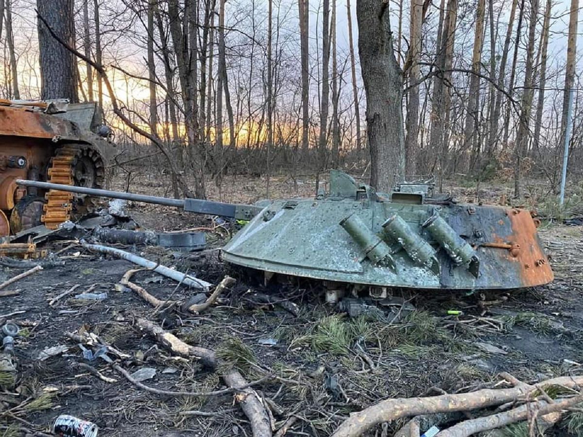 Ворог для посилення переміщує окремі підрозділи з Бєлгородської області до Ізюма, –  Генштаб