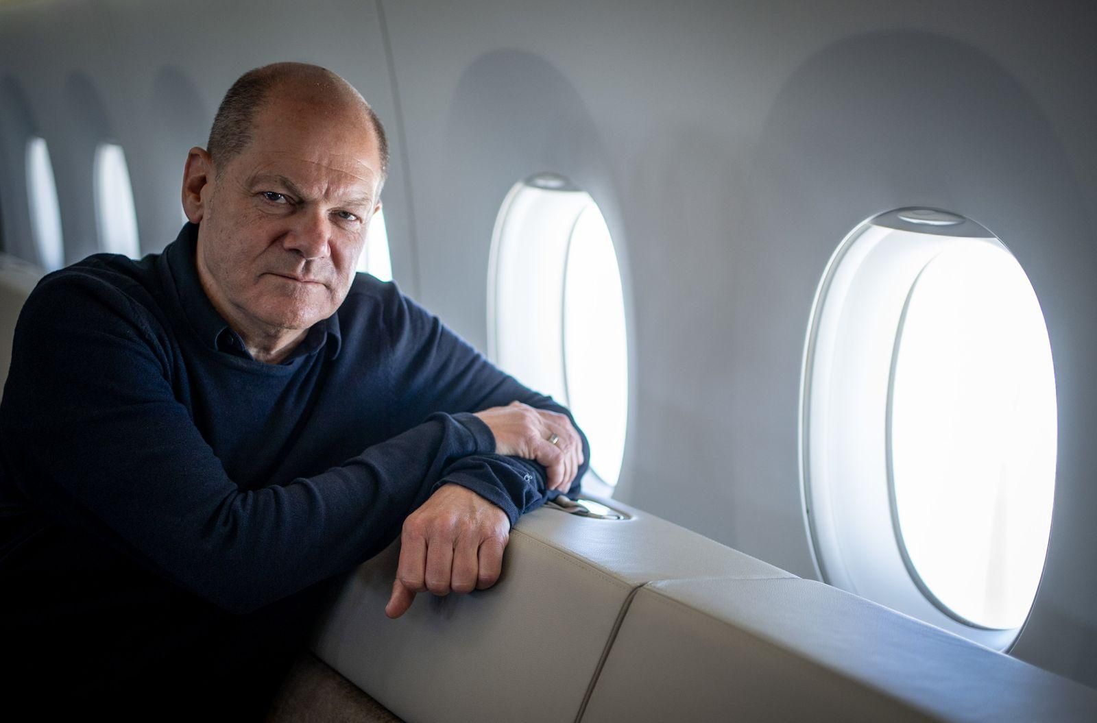 Редкость даже для опытных пилотов: Шольц летел через Северный полюс, чтобы обойти Россию Редкость даже для опытных пилотов: Шольц летел через Северный полюс, чтобы обойти Россию