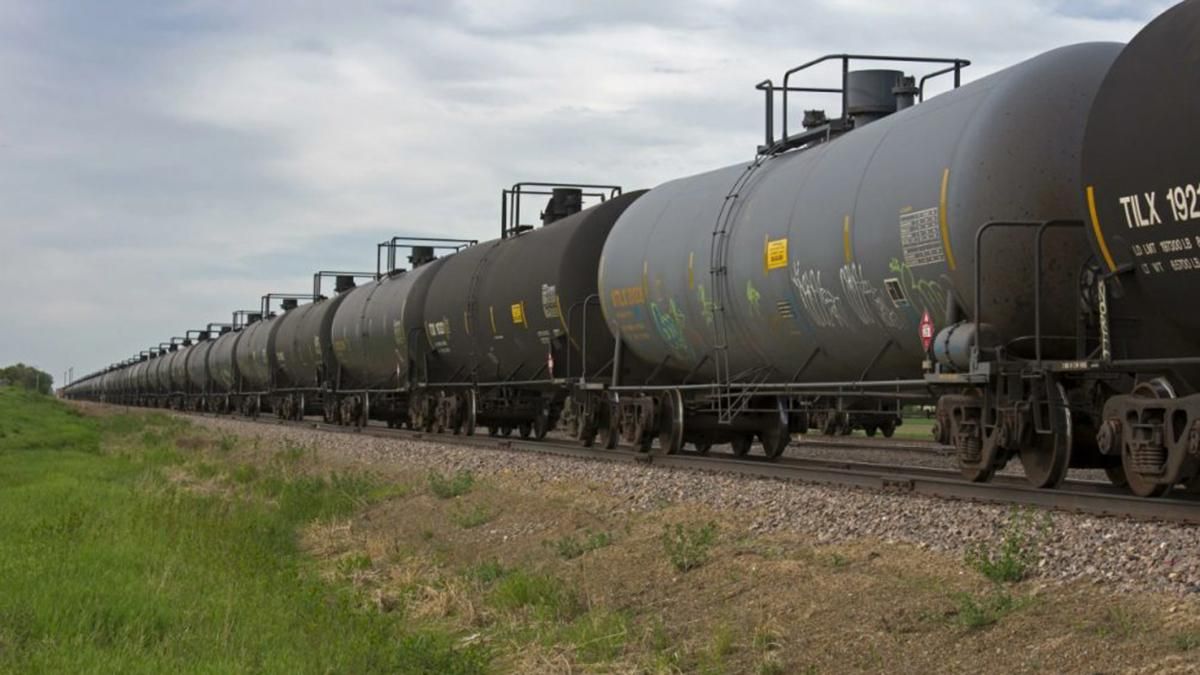 Росіяни лякають можливим вибухом своїх вагонів у Польщі, зупинених санкціями Росіяни лякають можливим вибухом своїх вагонів у Польщі, зупинених санкціями