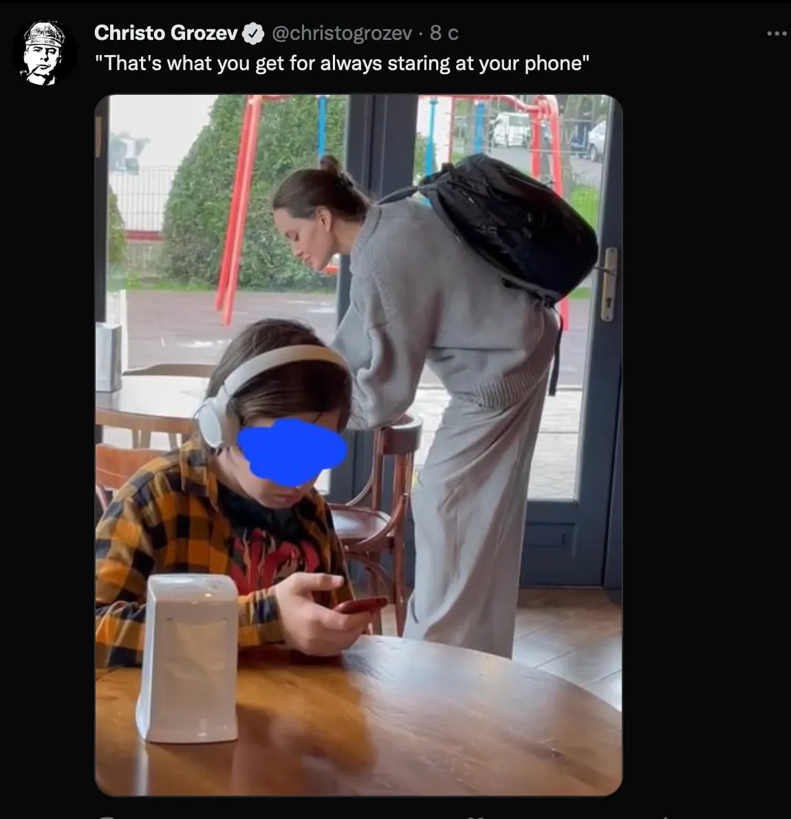 Джоли во львовской кофейне породила мемы Джоли во львовской кофейне породила мемы