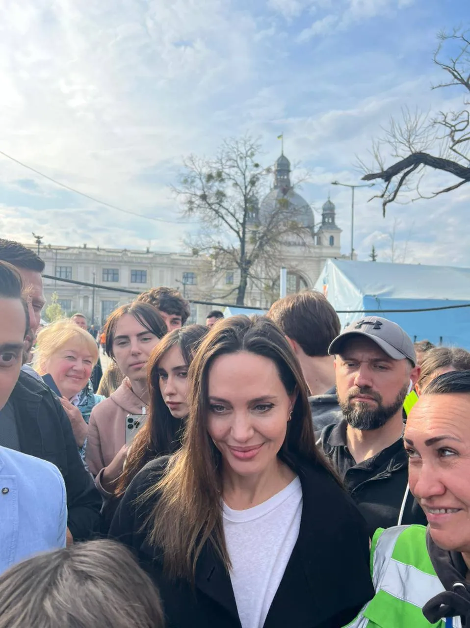 Лещенко особисто займався поїздкою Джолі в Україну 