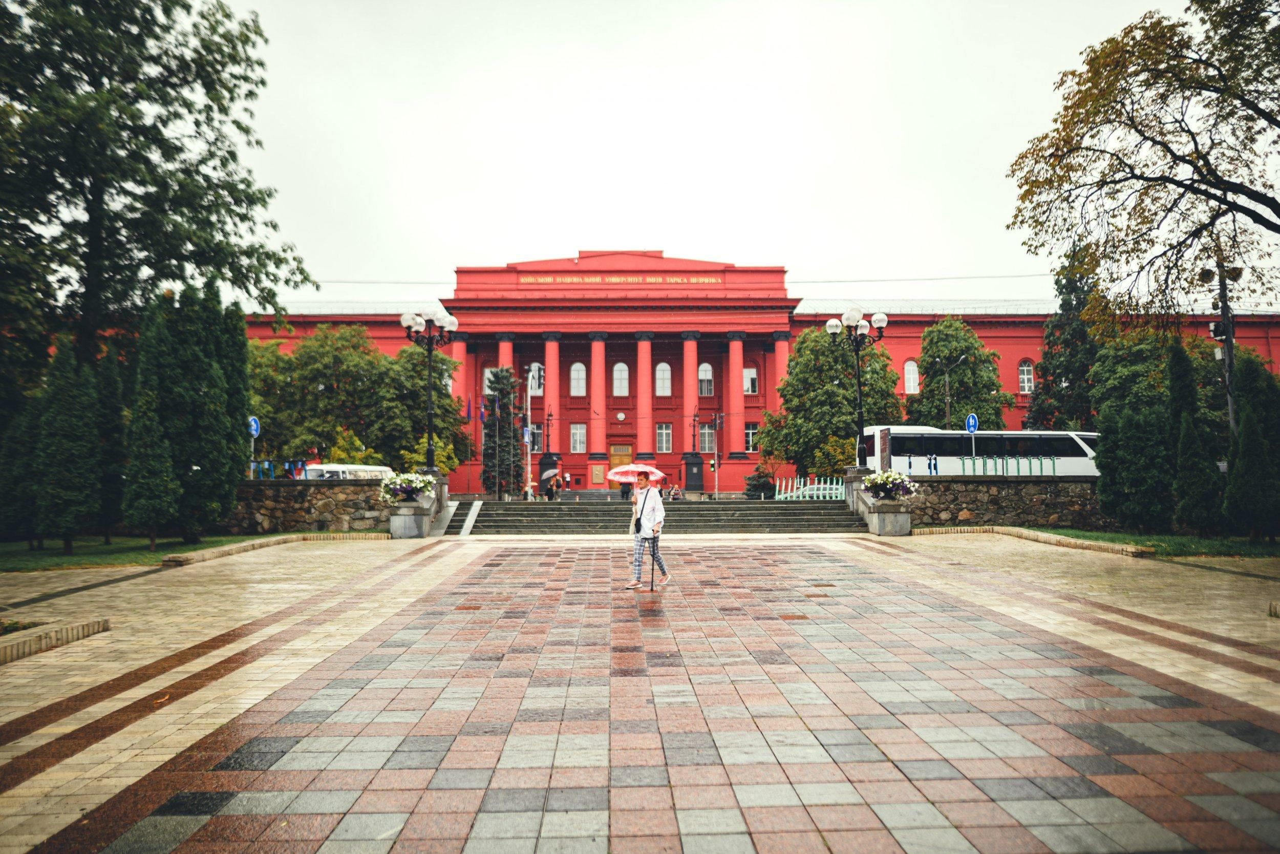 Как поступить в украинский университет, если находишься за границей: алгоритм действий Как поступить в украинский университет, если находишься за границей: алгоритм действий