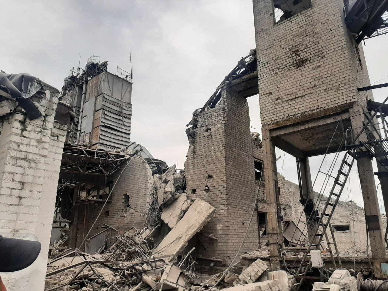 Окупанти на Донеччині застосовують авіабомби та крилаті ракети: постраждали діти