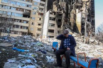 Российская армия обстреливает Салтовку: жителей Харькова просят не выходить из укрытий