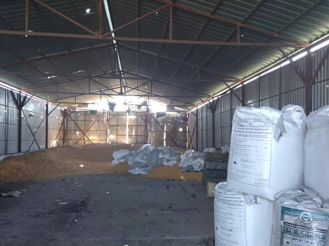 Оккупанты уничтожили склады зерна на Днепропетровщине Оккупанты уничтожили склады зерна на Днепропетровщине