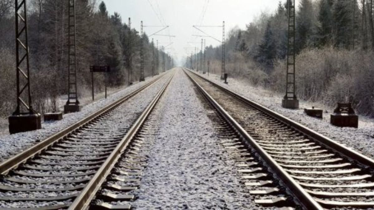 У прикордонній з Україною Курській області обвалився залізничний міст