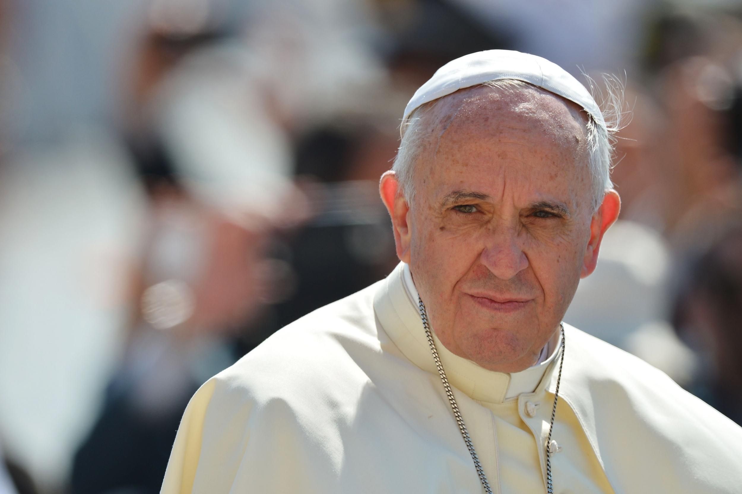 Папа Римский снова призвал создать гумкоридоры из "Азовстали"