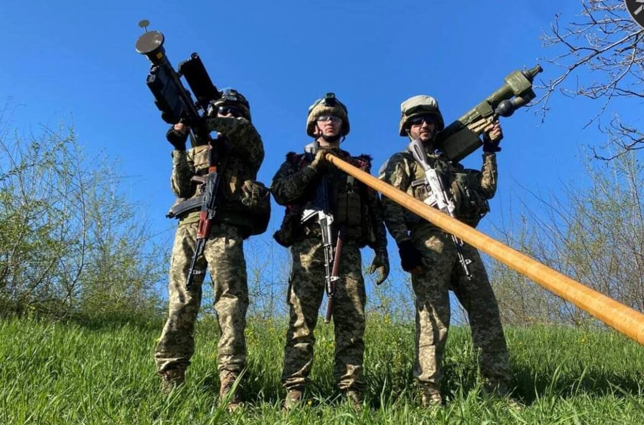 Бартка і трембіта для душі  воїни 128 бригади із Закарпаття завзято долають окупантів - 24 Канал