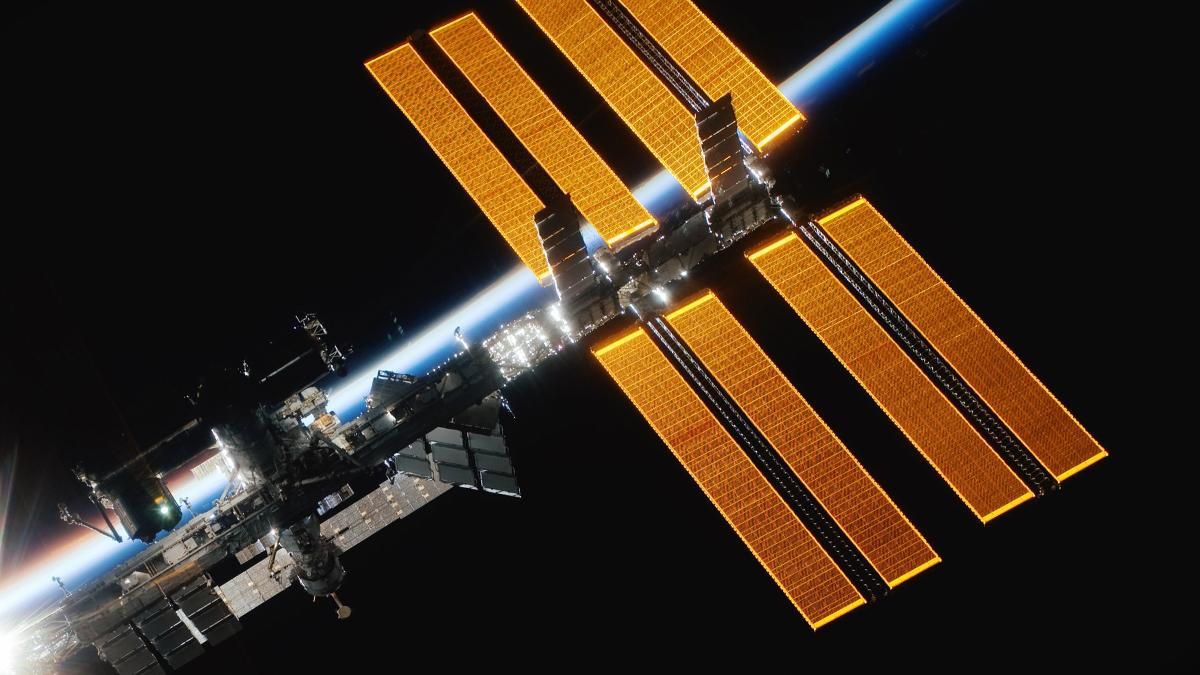 Знаем, но не скажем: Роскосмос принял решение о сроках выхода из программы МКС