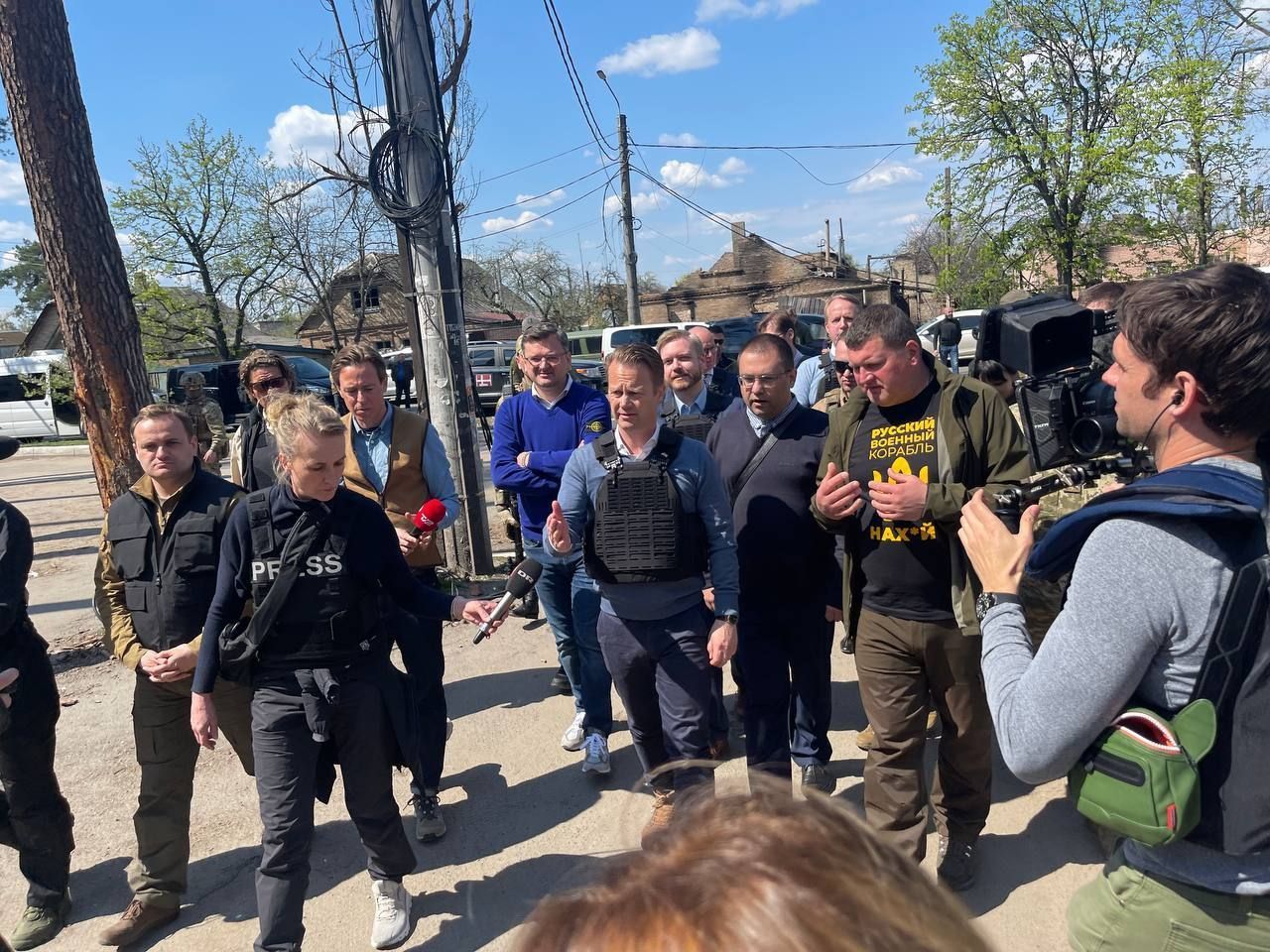 Министр иностранных дел Дании Еппе Кофод посетил многострадальный Ирпень Министр иностранных дел Дании Еппе Кофод посетил многострадальный Ирпень