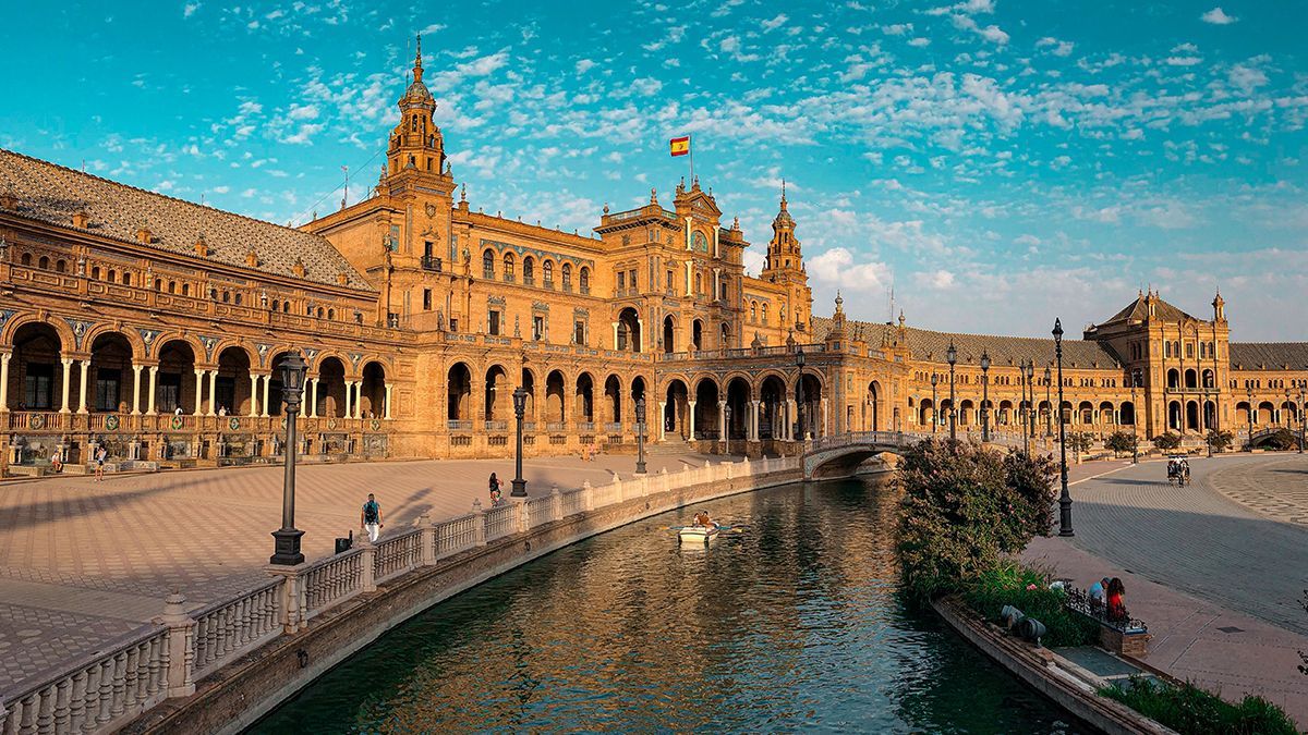 Смартфони прем'єр-міністра та міністра оборони Іспанії були зламані програмою Pegasus Смартфони прем'єр-міністра та міністра оборони Іспанії були зламані програмою Pegasus