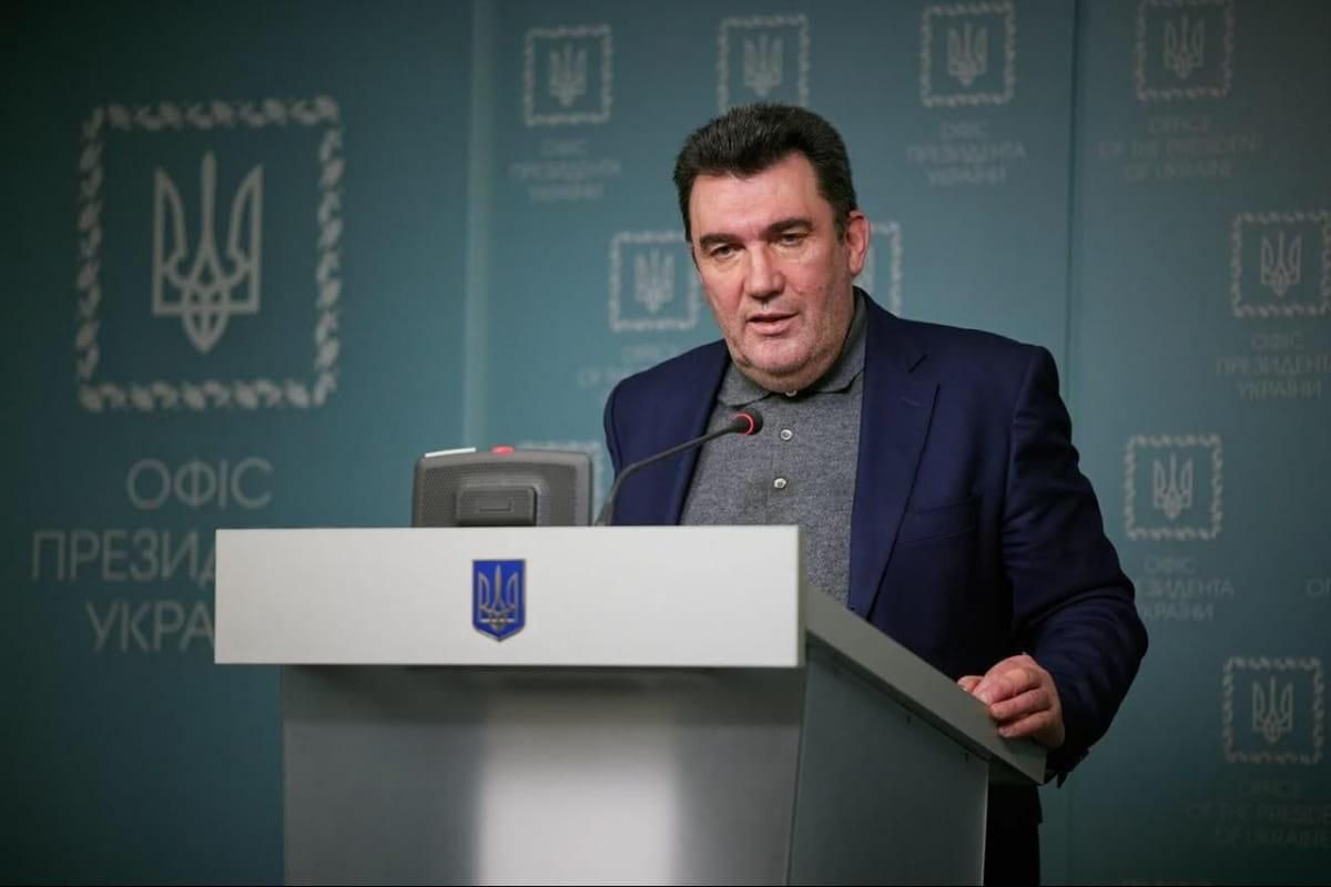 З Росією ми можемо підписати тільки її капітуляцію, – Данілов З Росією ми можемо підписати тільки її капітуляцію, – Данілов