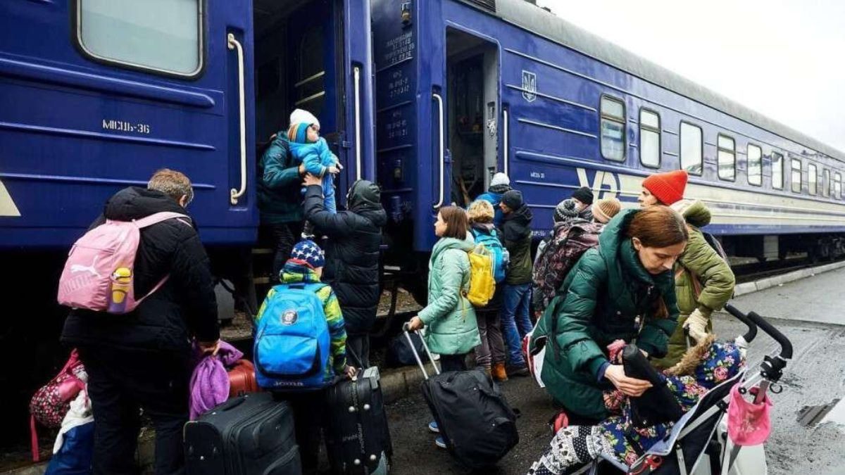 Укрзализныця поменяет схему эвакуации украинцев из Покровска Укрзализныця поменяет схему эвакуации украинцев из Покровска
