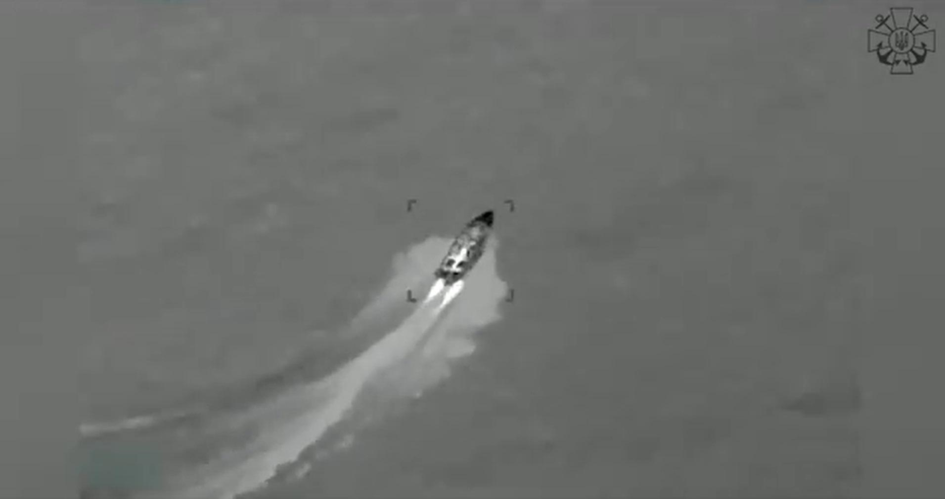 Змеиный, точка невозвращения россиян": ВСУ показали, как уничтожили вражеские "Рапторы"