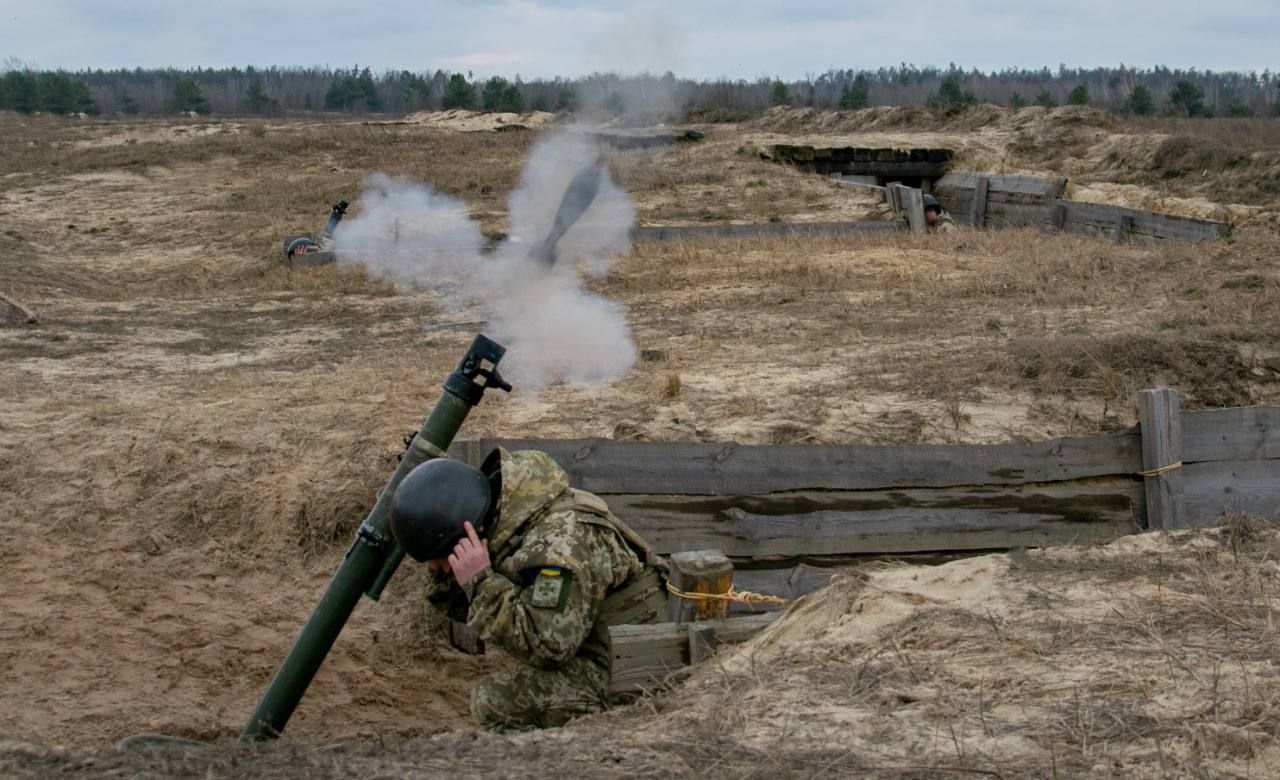 Прикордонники "відсипали" мін окупантам, які спробували підійти до їхніх позицій