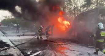Пожар на месте жуткого ДТП в Ровненской области уже потушили: что известно о последствиях