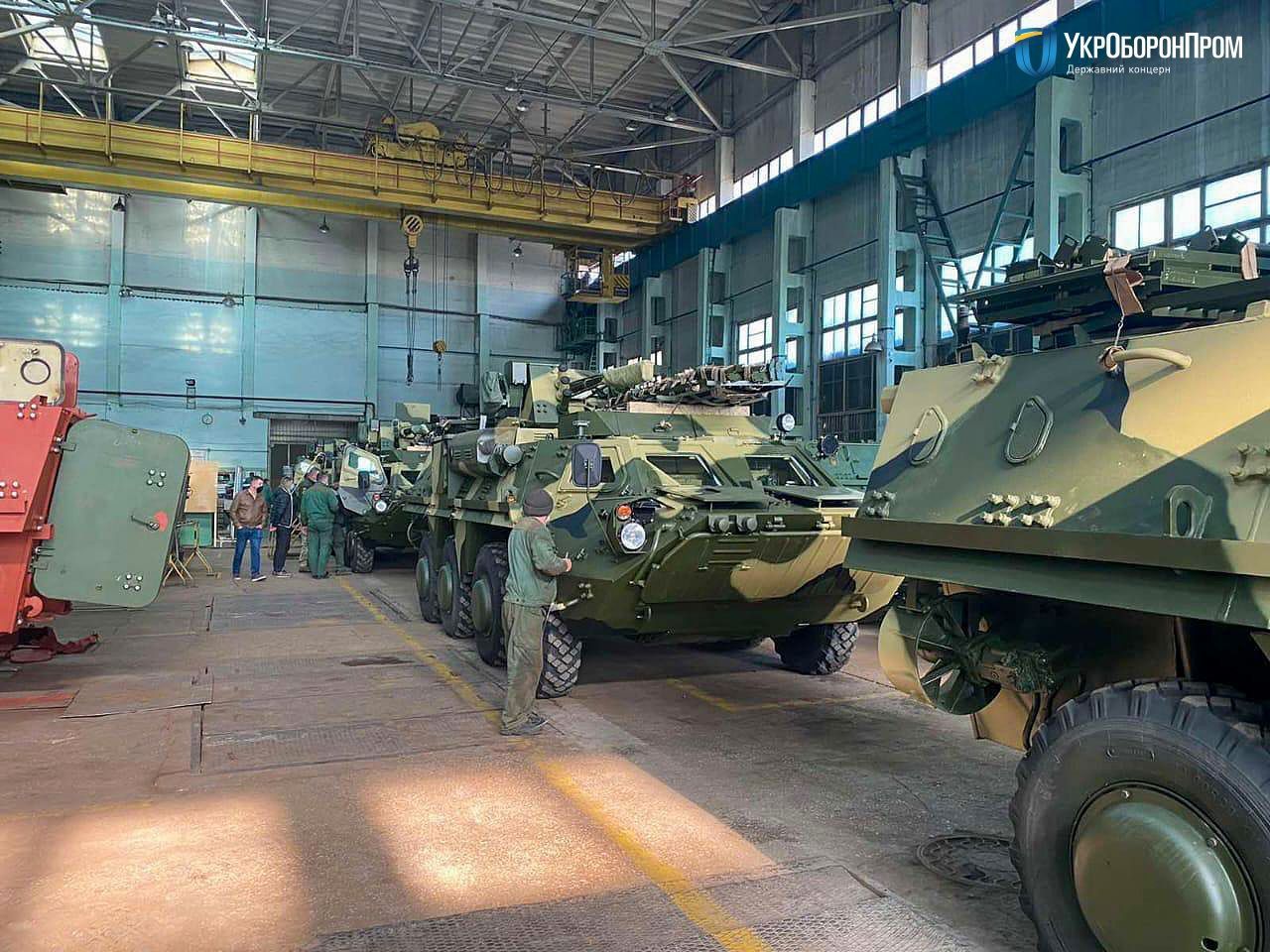 Сотрудники ВПК оккупанта жалуются на низкую зарплату и массовые увольнения Сотрудники ВПК оккупанта жалуются на низкую зарплату и массовые увольнения