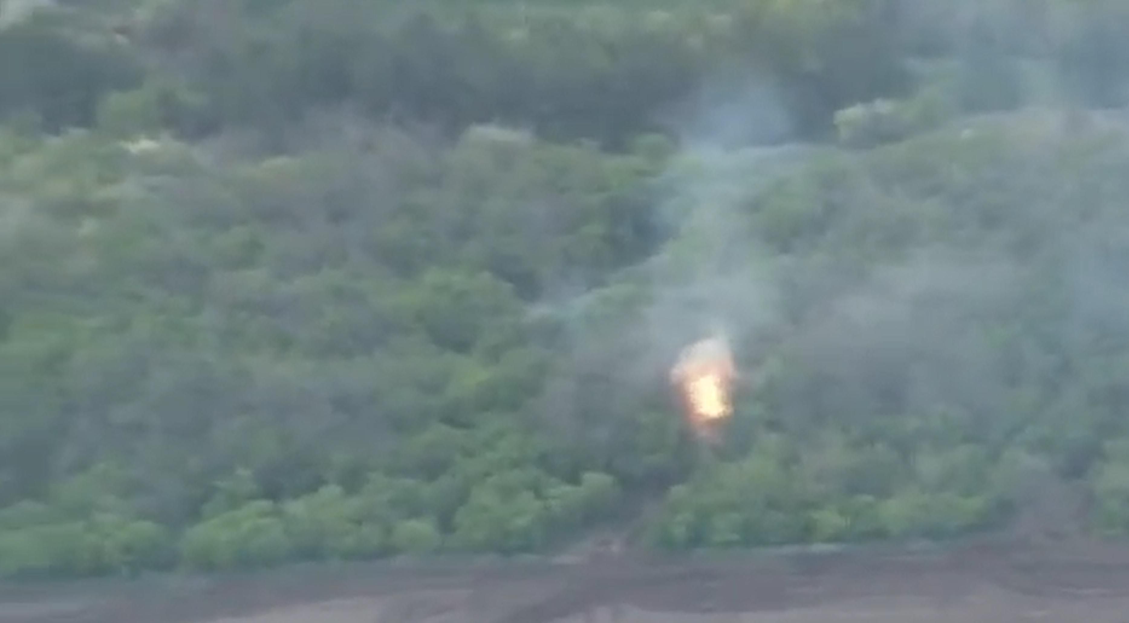 На Юге россияне не смогли продвинуться незаметно: ВСУ сожгли их технику На Юге россияне не смогли продвинуться незаметно: ВСУ сожгли их технику