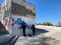 "Парады" на фоне руин: как оккупанты готовятся "праздновать" 9 мая