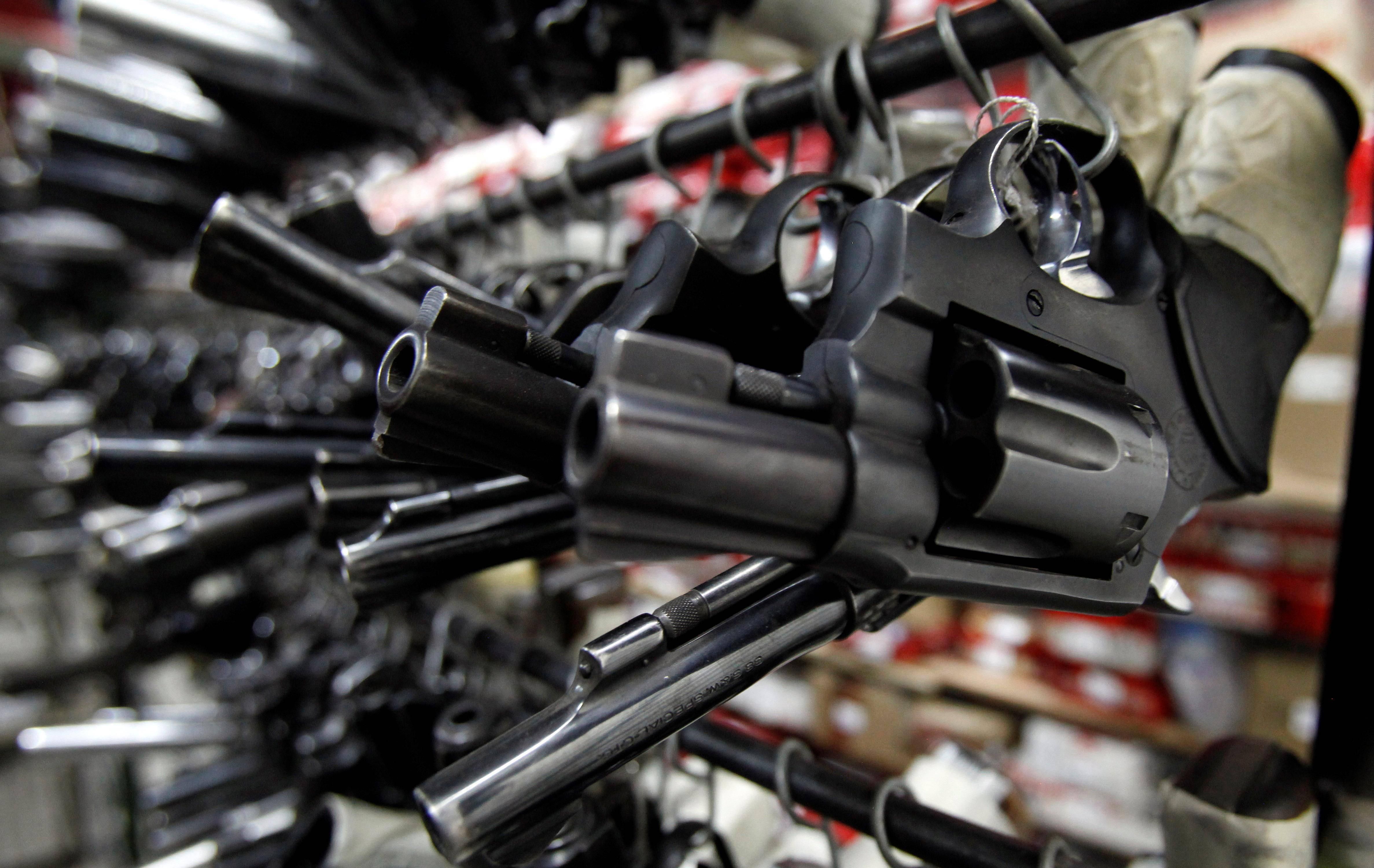 Російський "Калашников" продає зброю у США в обхід санкцій, – розслідування Російський "Калашников" продає зброю у США в обхід санкцій, – розслідування