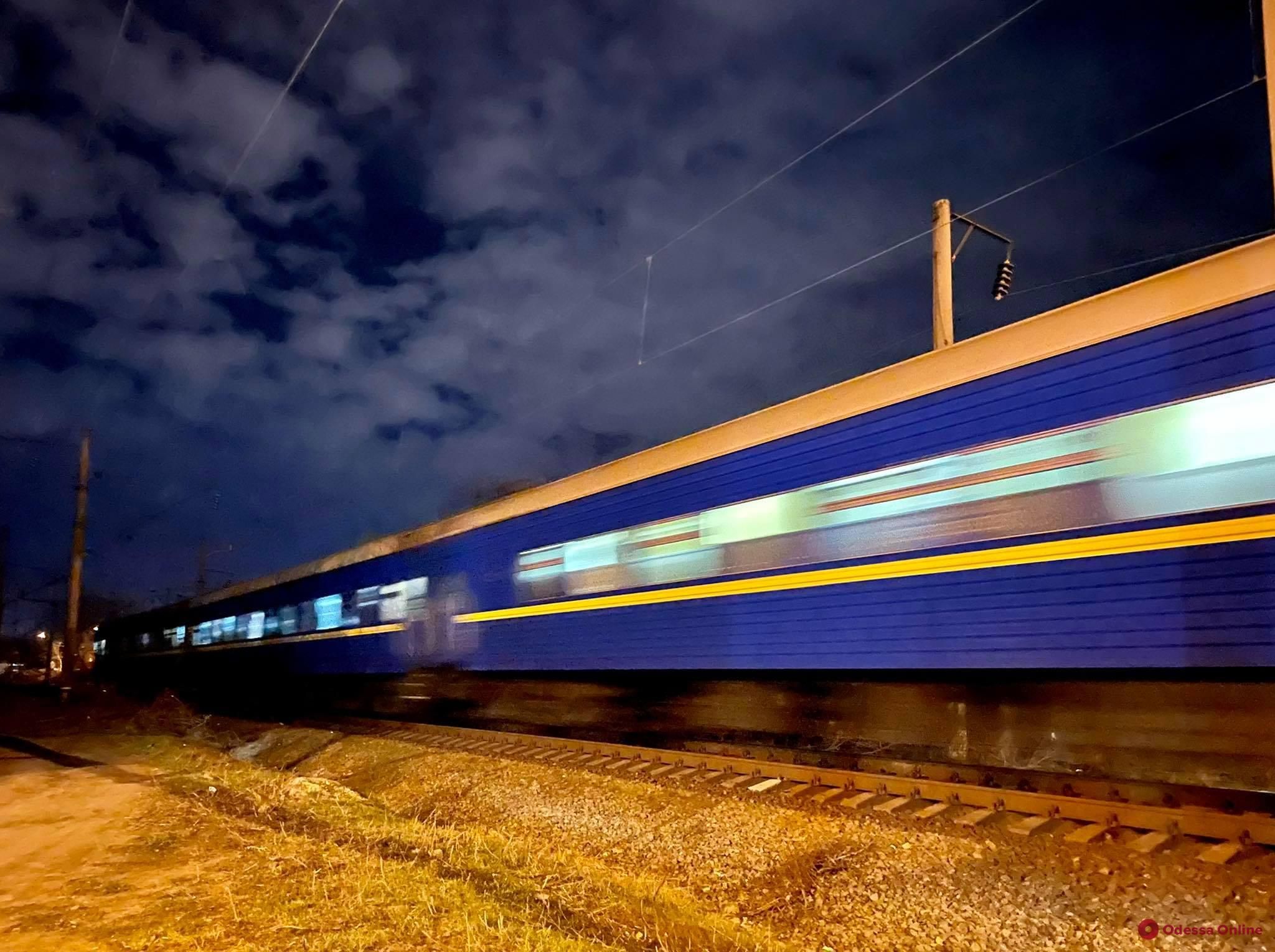Укрзализныця сообщила о задержке 20 поездов: у некоторых опоздание – более 11 часов