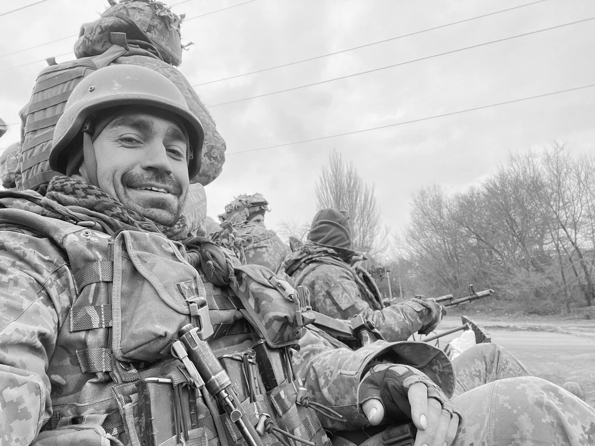 Боровся з перших днів та не боявся смерті: що відомо про загиблого журналіста Олександра Махова Боровся з перших днів та не боявся смерті: що відомо про загиблого журналіста Олександра Махова