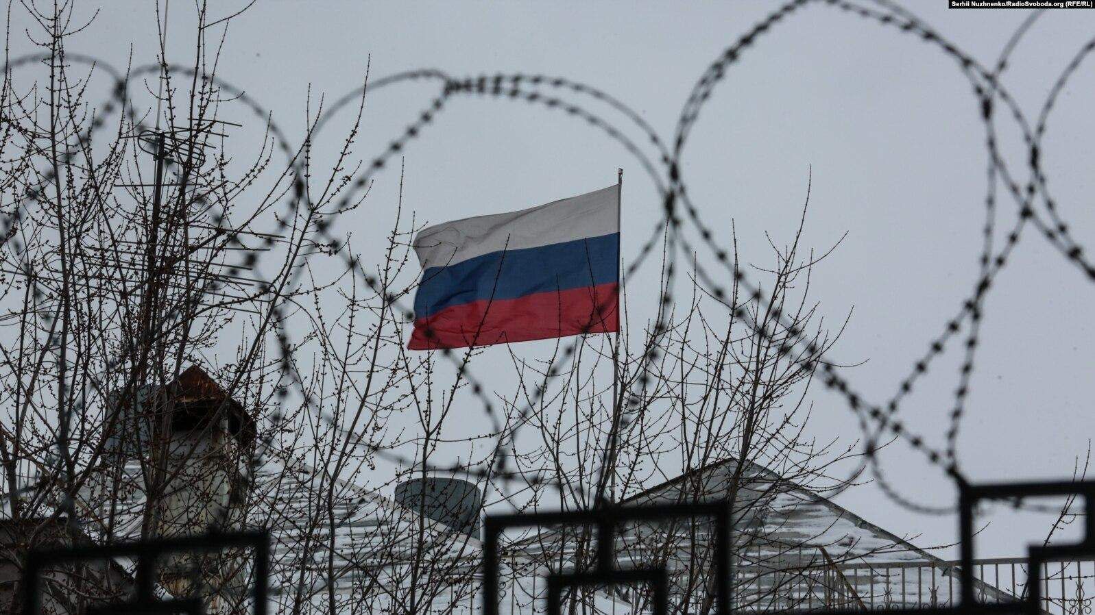 Дії російських чиновників лише посилюють ефект міжнародних санкцій, – розвідка