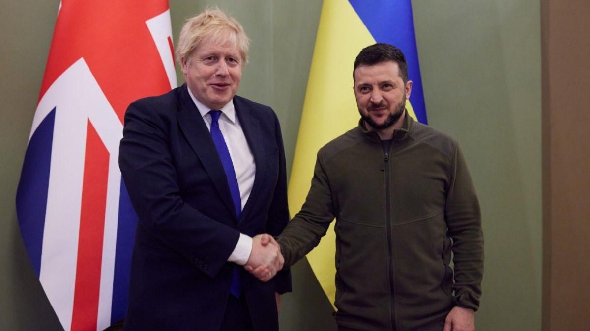 Про оборонне забезпечення: Зеленський поговорив із Джонсоном Про оборонне забезпечення: Зеленський поговорив із Джонсоном