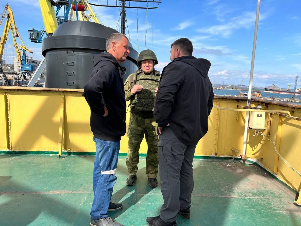 Россия рассказывает сказки об "окружении Мариуполя", но Соловьев не решился быть там без защиты Россия рассказывает сказки об "окружении Мариуполя", но Соловьев не решился быть там без защиты