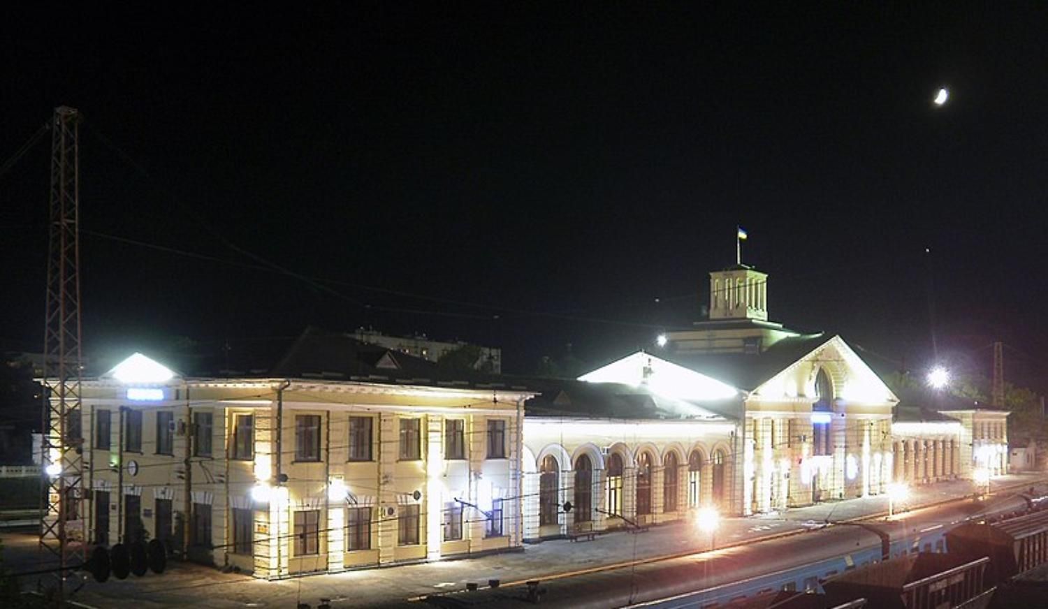 Внаслідок ракетного удару по Лозівській громаді на Харківщині загинула людина Внаслідок ракетного удару по Лозівській громаді на Харківщині загинула людина