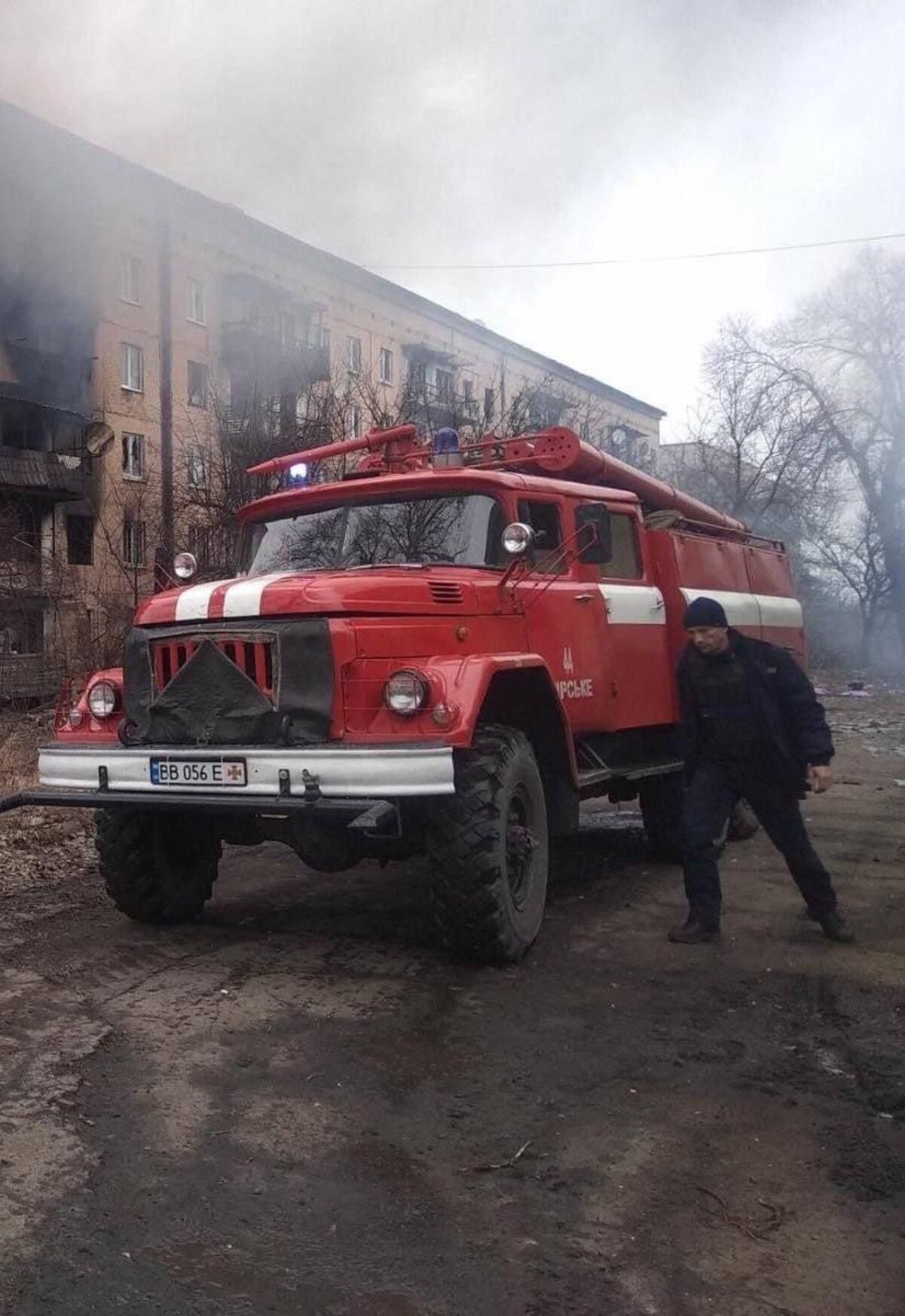 Повезли людям воду і перестали виходити на зв'язок: на Луганщині зникли 2 рятувальників