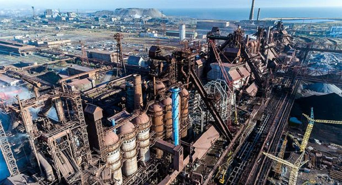 Росія перекинула до незламної "Азовсталі" штурмові загони: що про це відомо