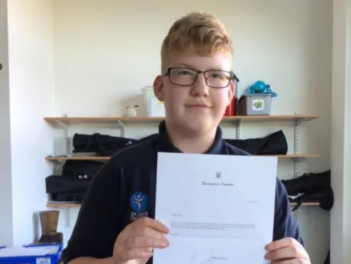 12-летний британец написал Зеленскому письмо и получил официальный ответ