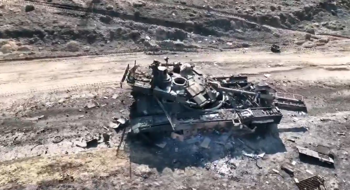 ЗСУ знищили останню версію основного російського бойового танка: промовисте відео