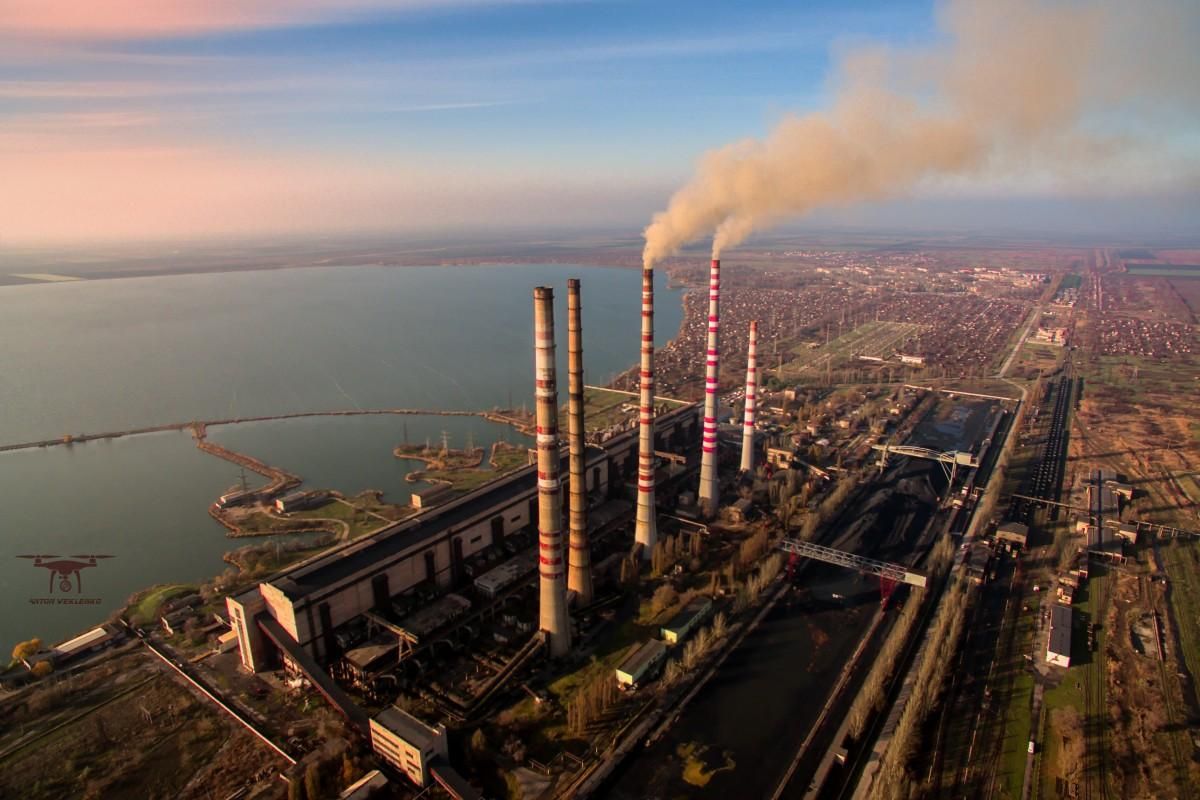 Ночью оккупанты обстреляли Зеленодольскую общину: несколько улиц остались без света Ночью оккупанты обстреляли Зеленодольскую общину: несколько улиц остались без света