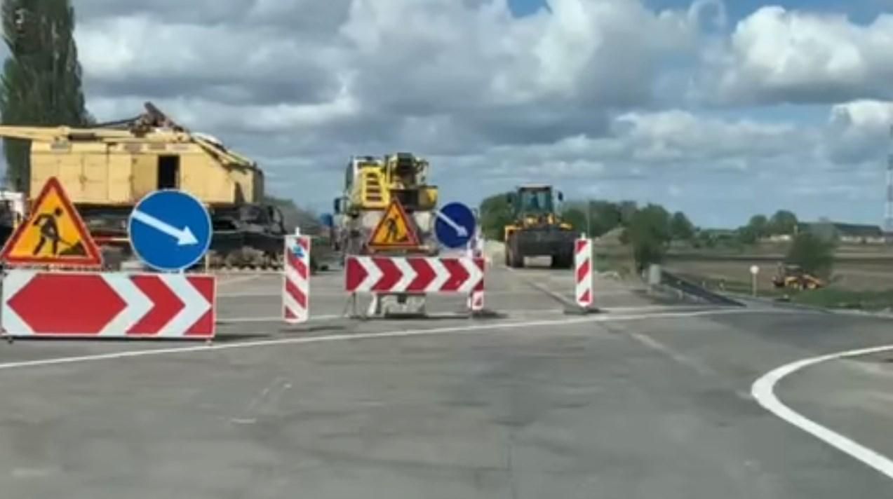 "Укравтодор" возобновил сообщение между Киевом и Полтавой "Укравтодор" возобновил сообщение между Киевом и Полтавой